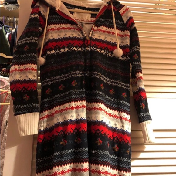 Abercrombie And Fitch Onsie - Picture 5 of 5